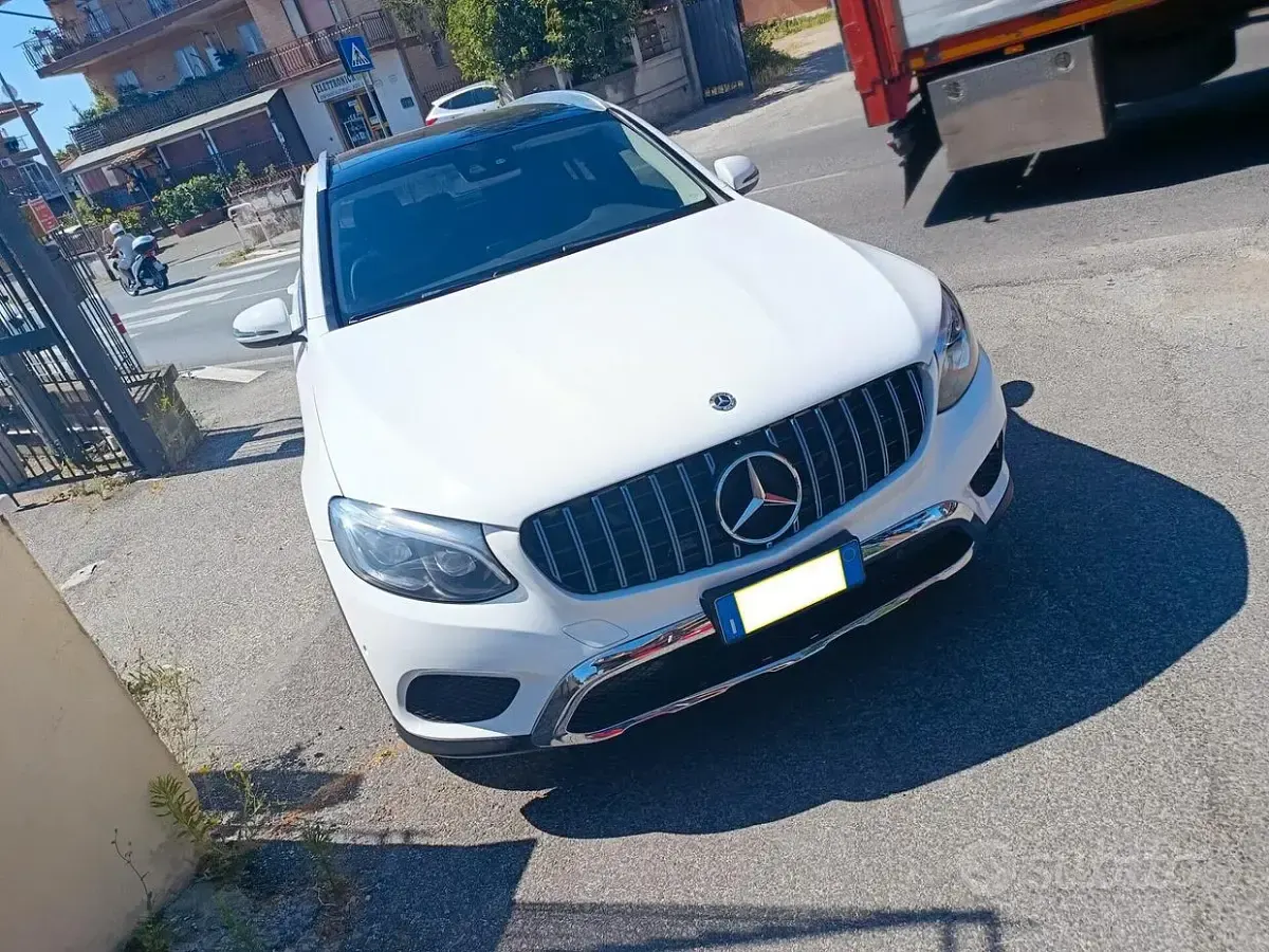 Usata Mercedes GLC220 Premium Plus 194 CV (142 kW) 2020 Bianco SUV