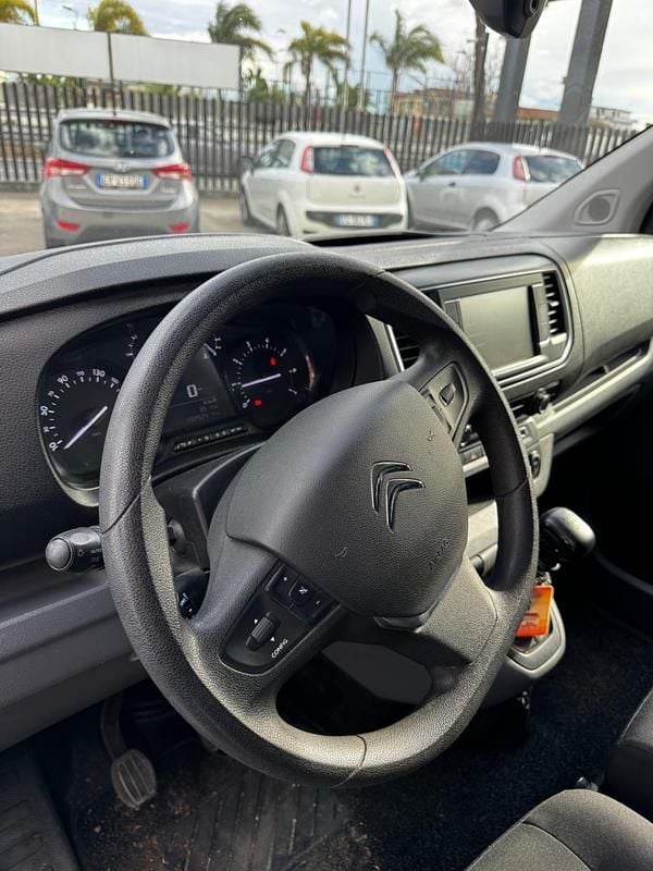 Usata Citroën Jumpy 144 CV (105 kW) 2022 Bianco Monovolume