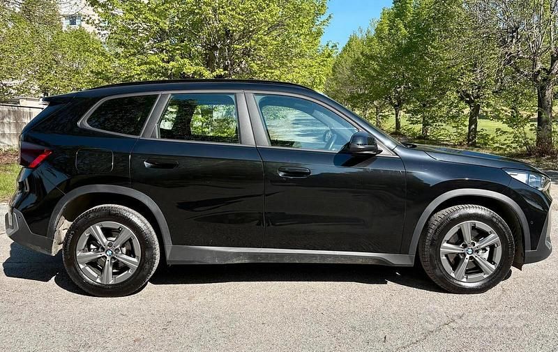 Usado BMW X1 150 HP (110 kW) 2023 Preto SUV