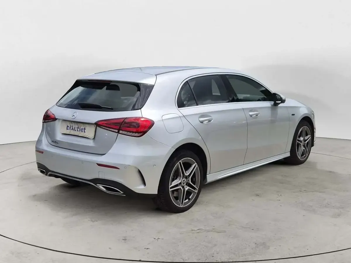 Usata Mercedes A250 Premium 160 CV (117 kW) 2021 Argento Berlina