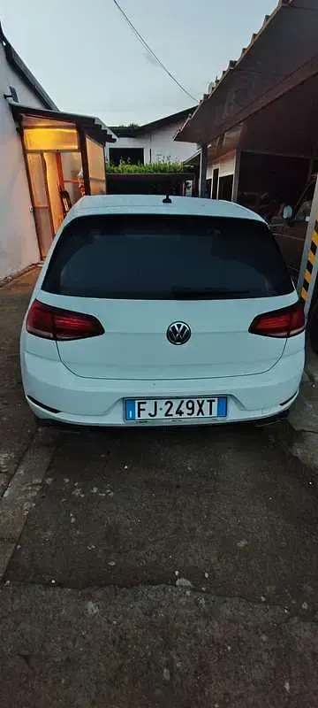 Usata VW Golf VII Edition 125 CV (91 kW) 2017 Berlina