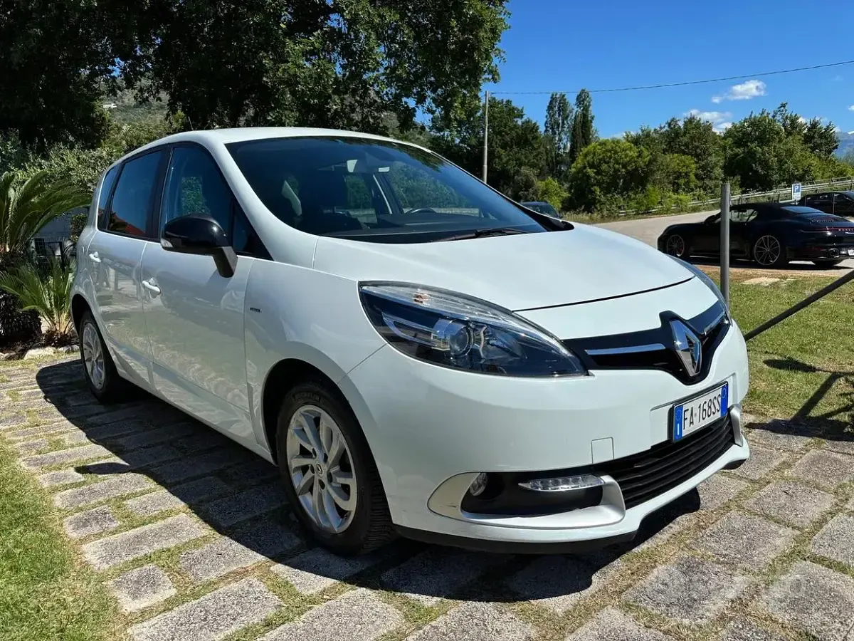 Usata Renault Scenic E-Tech LIMITED 95 CV (69 kW) 2015 Bianco Monovolume