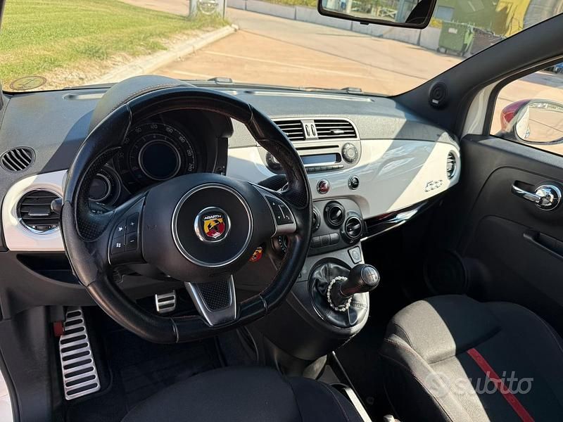 Usata Abarth 500 135 CV (99 kW) 2009 Bianco Utilitaria