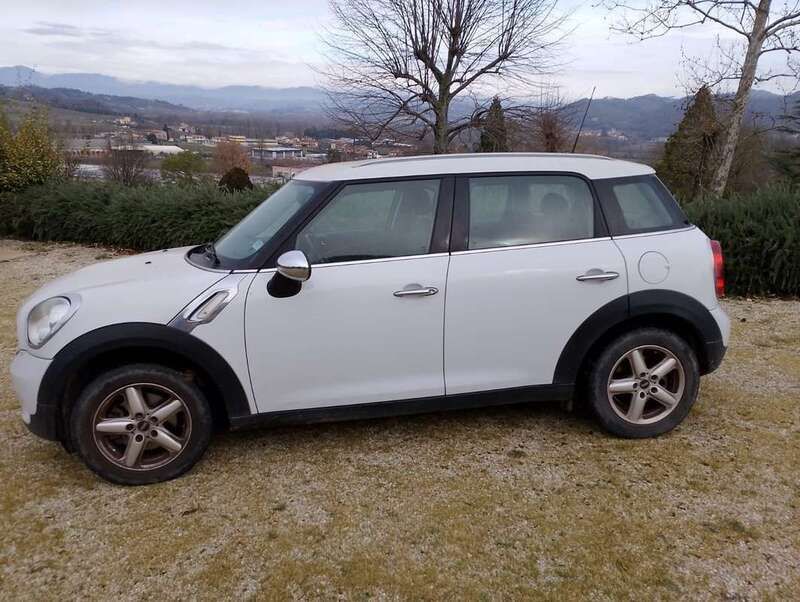 Usata 2013 Mini One Countryman SUV | 11.000 € (Cara) - Immagine 1/4