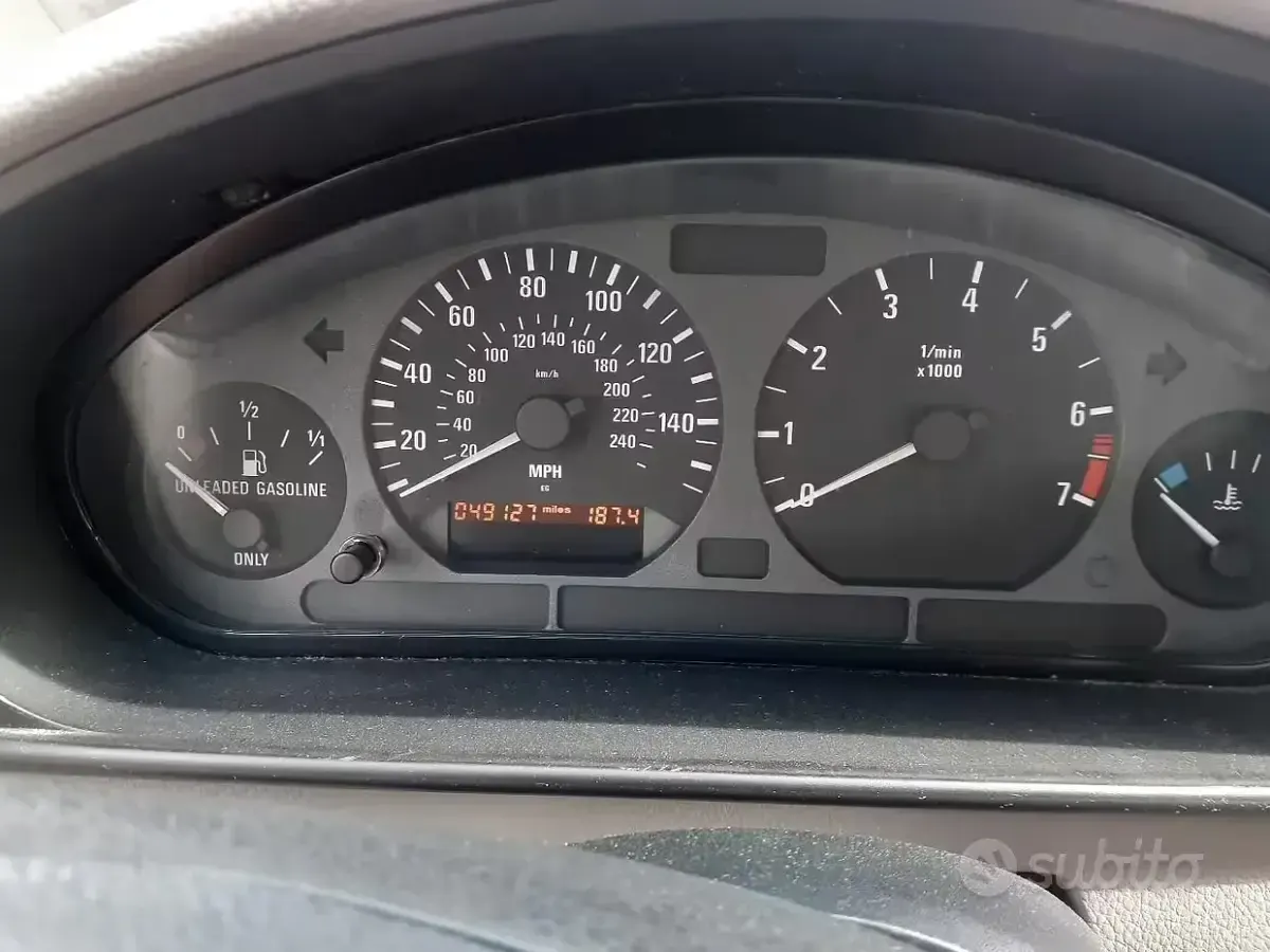 Usata BMW 318 140 CV (102 kW) 1996 Grigio Coupé