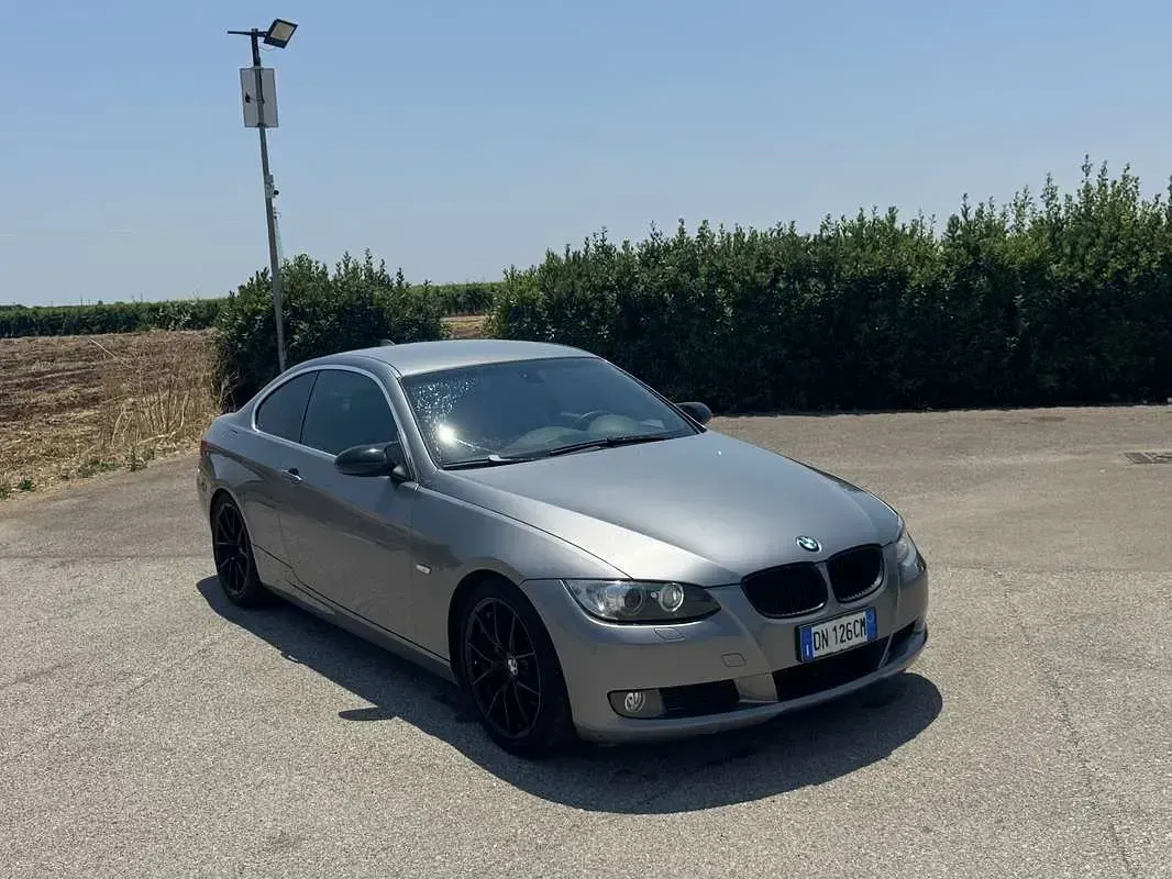 Usata BMW 325 Efficient Dynamics 197 CV (144 kW) 2008 Coupé