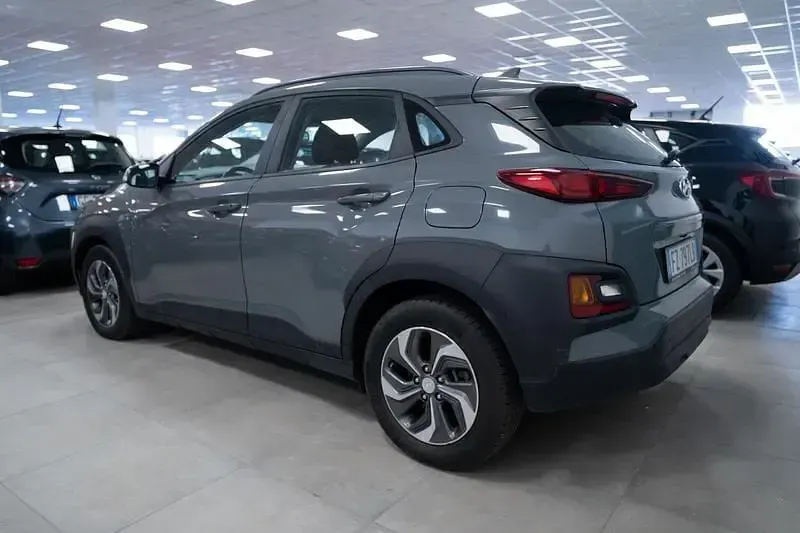 Usata Hyundai Kona 141 CV (103 kW) 2019 Grigio SUV