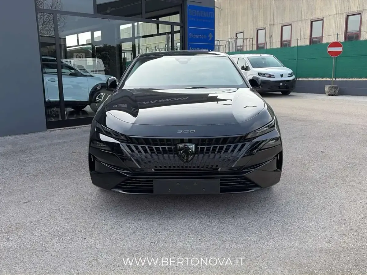 Nuova Peugeot 308 Allure 131 CV (96 kW) 2026 Nero Berlina