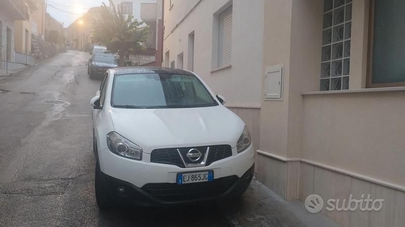 Usata Nissan Qashqai Acenta 110 CV (80 kW) 2011 Bianco SUV