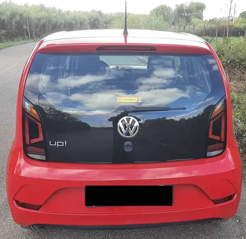 Usata VW up! Move 75 CV (55 kW) 2017 Rosso Utilitaria