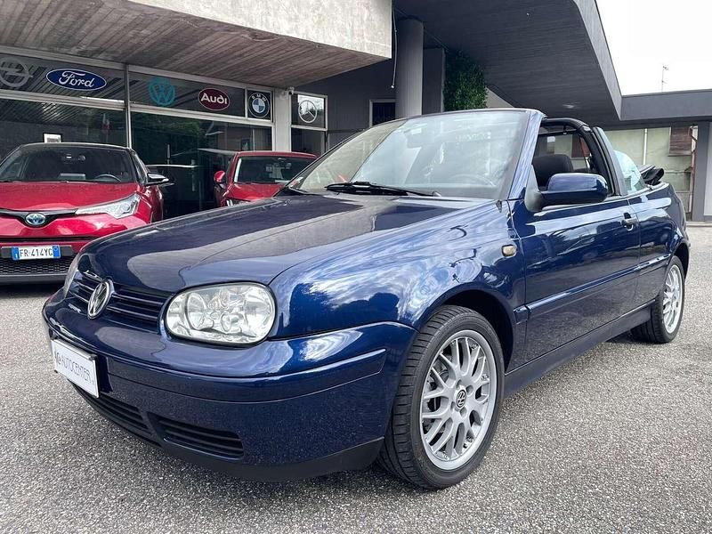 Blu/azzurro Usata 1998 VW Golf Cabriolet Highline Cabrio | 5500 € (Buon prezzo) - Immagine 1/4