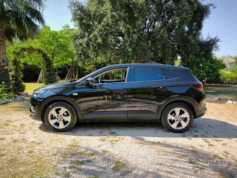 Usata Opel Grandland X 120 CV (88 kW) 2018 Nero SUV