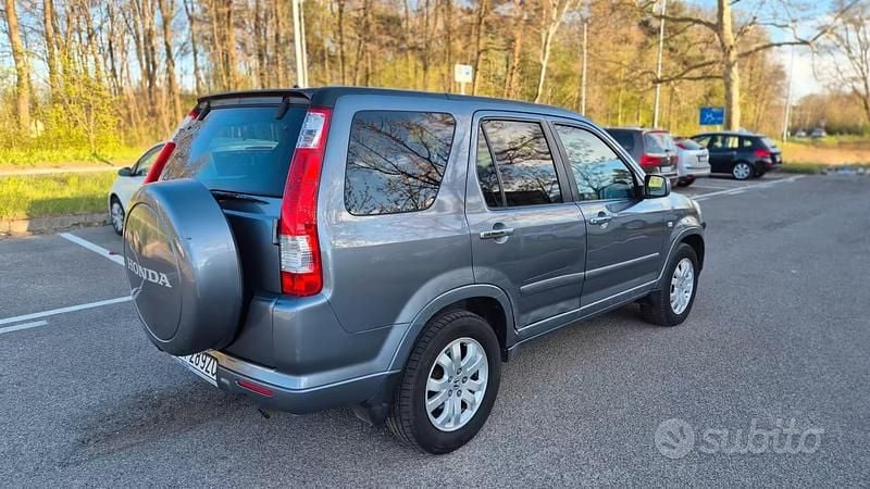 Usata Honda CR-V EX 140 CV (102 kW) 2006 Grigio SUV