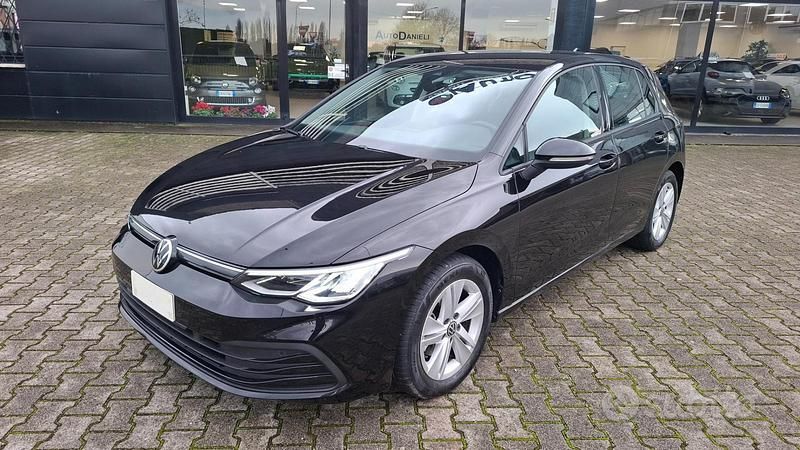 Usata VW Golf VIII Life 150 CV (110 kW) 2020 Nero Berlina