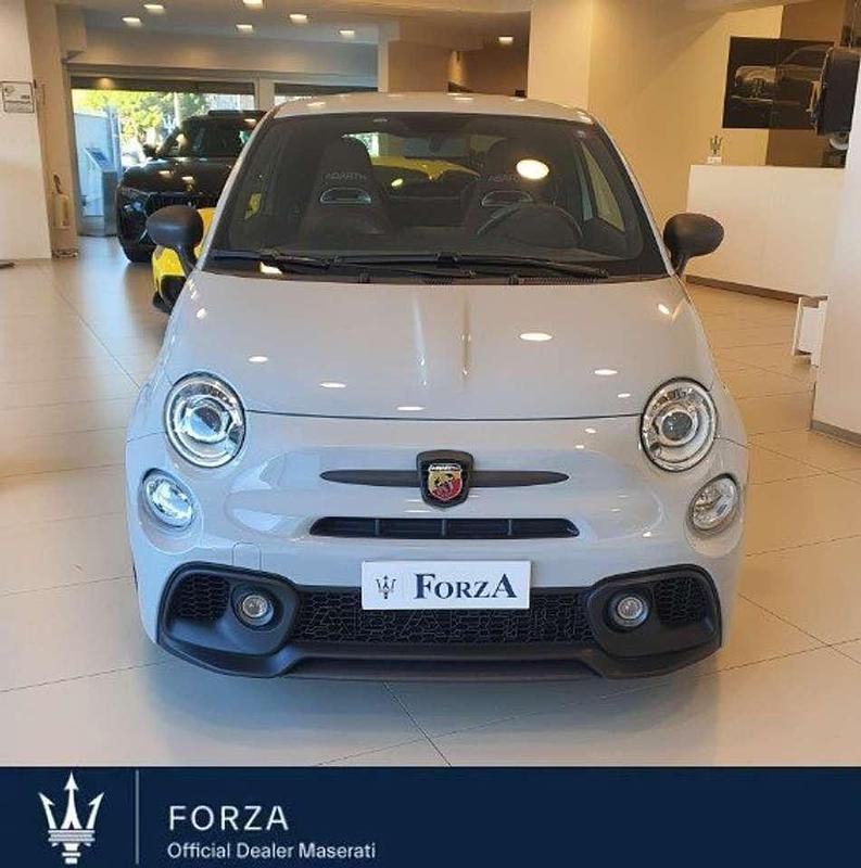 Grigio campo volo Usata 2019 Abarth 595C Competizione Cabrio | 21.800 € (Buon prezzo) - Immagine 1/4