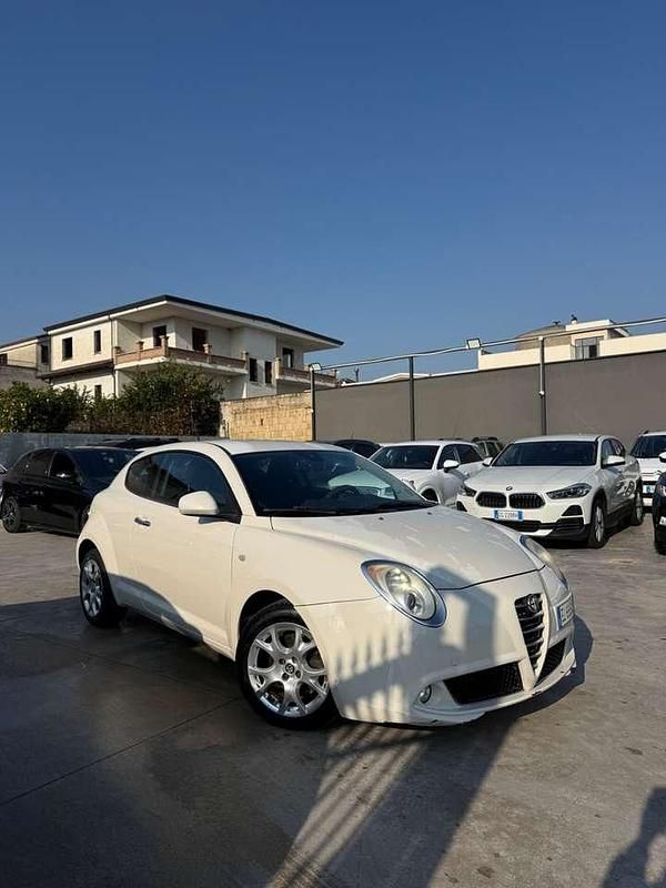 Bianco Usata 2012 Alfa Romeo MiTo Super Due volumi | 1990 € (Super prezzo) - Immagine 1/4