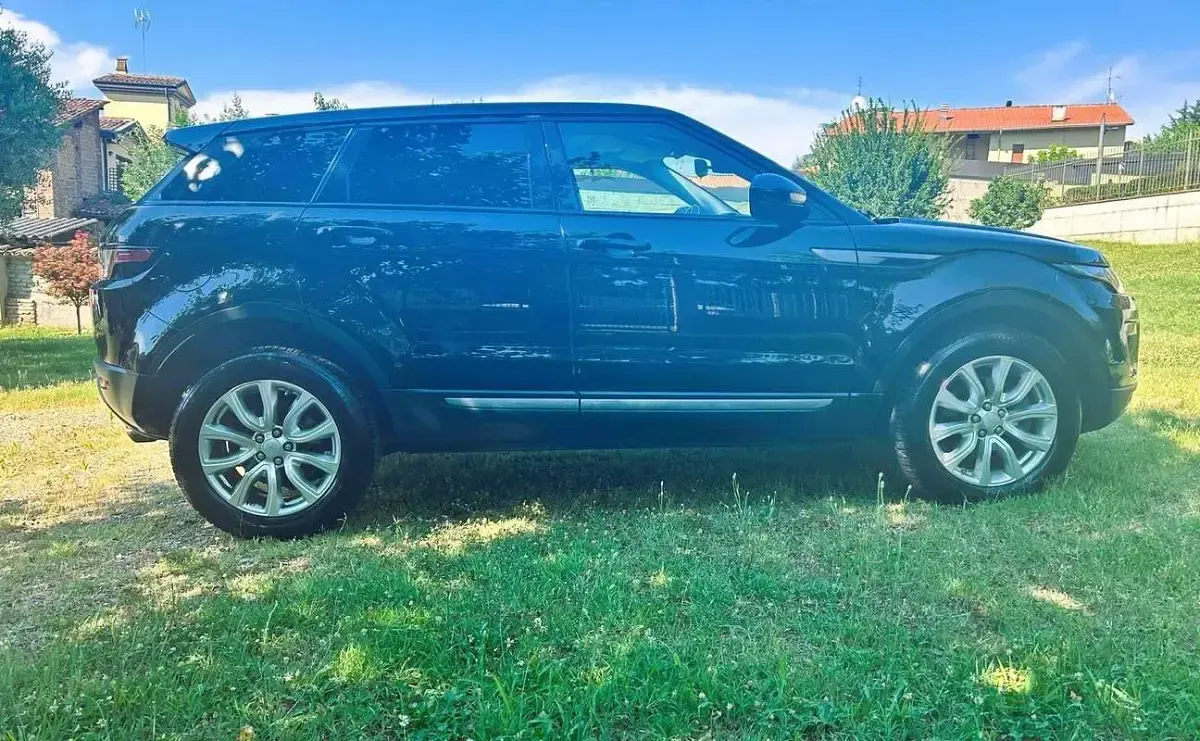 Usata Land Rover Range Rover evoque SE 150 CV (110 kW) 2019 Nero SUV