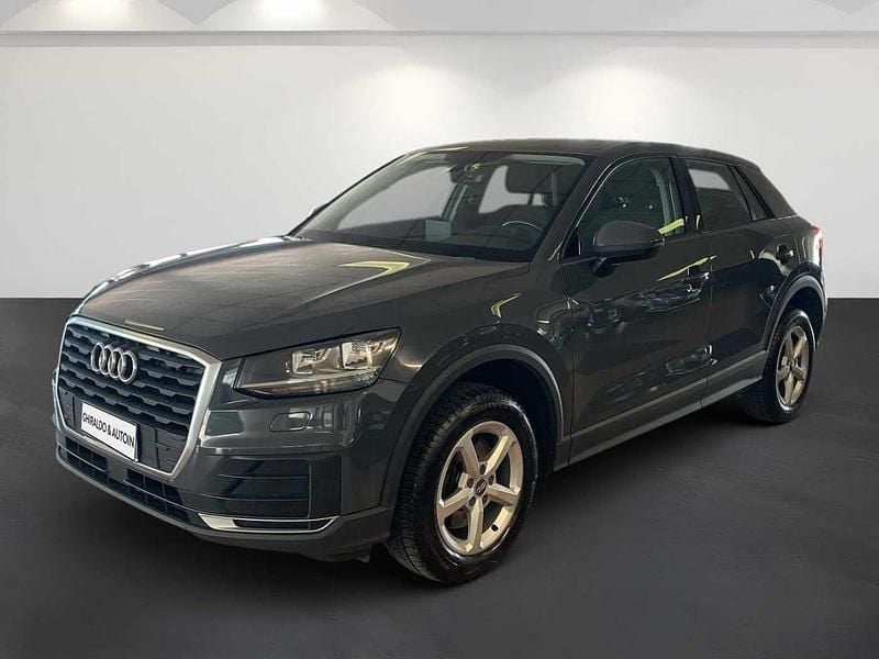 Begagnad Audi Q2 Ambiente 116 HK (85 kW) 2017 Grå SUV