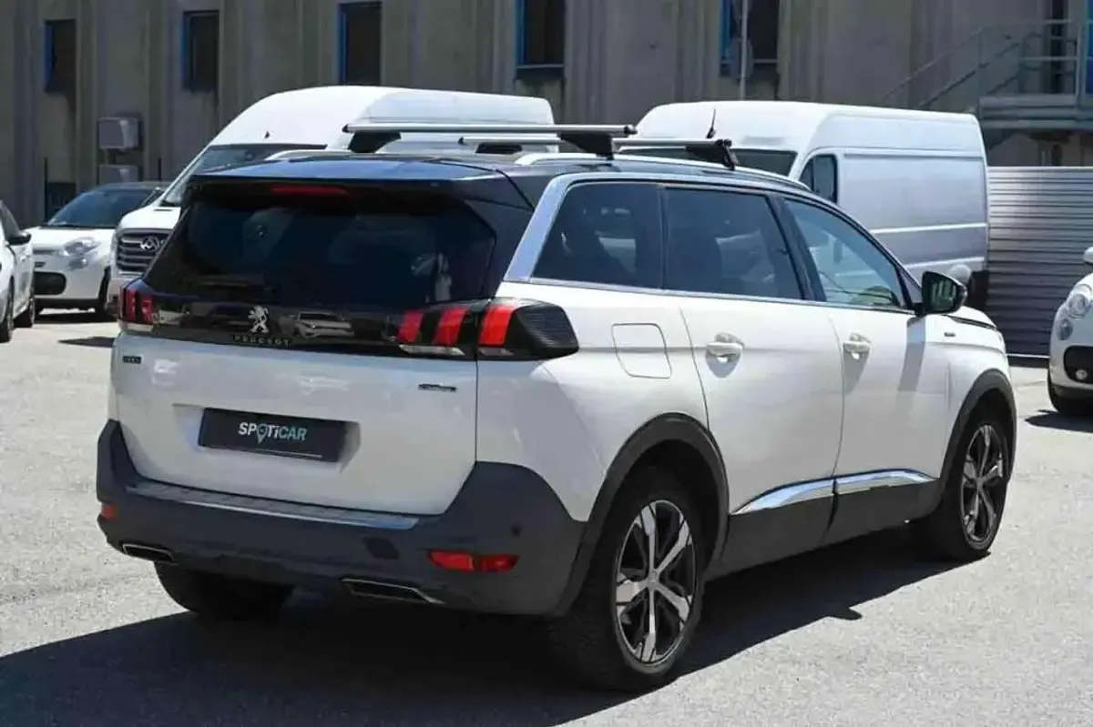 Usata Peugeot 5008 GT-line 120 CV (88 kW) 2017 Bianco SUV
