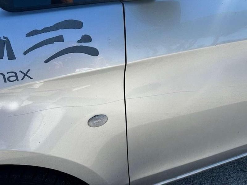 Usata Mercedes Vito 136 CV (100 kW) 2016 Argento Furgone