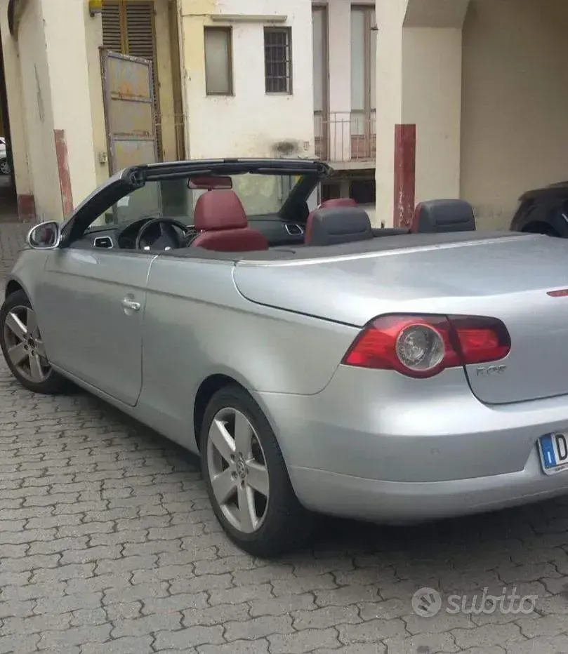 Usata VW Eos 140 CV (102 kW) 2008 Grigio Cabrio