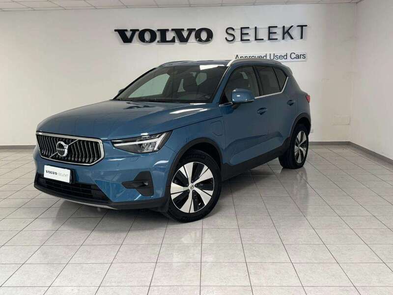 Blu Usata 2023 Volvo XC40 Core SUV | 28.900 € (Super prezzo) - Immagine 1/4