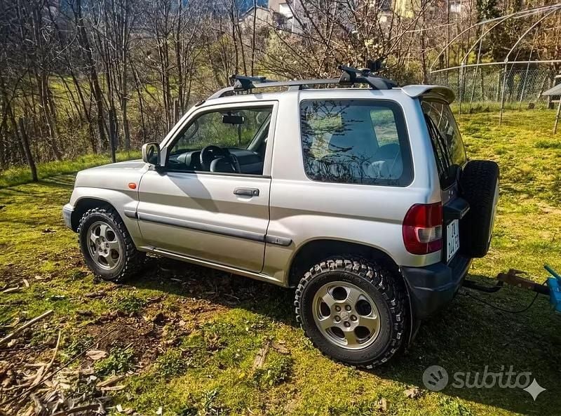 Usata Mitsubishi Pajero 2000 Grigio SUV
