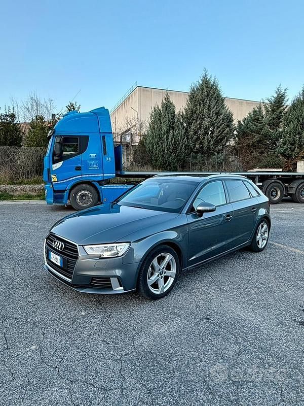 Usata Audi A3 Sport 116 CV (85 kW) 2019 Grigio Berlina