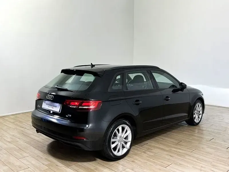 Usata Audi A3 Sportback Business 110 CV (80 kW) 2016 Nero Utilitaria