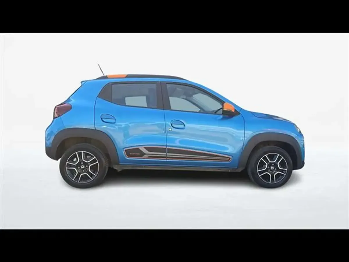 Usata Dacia Spring Comfort Plus 33 kW (45 CV) 2021 Blu chiaro Utilitaria