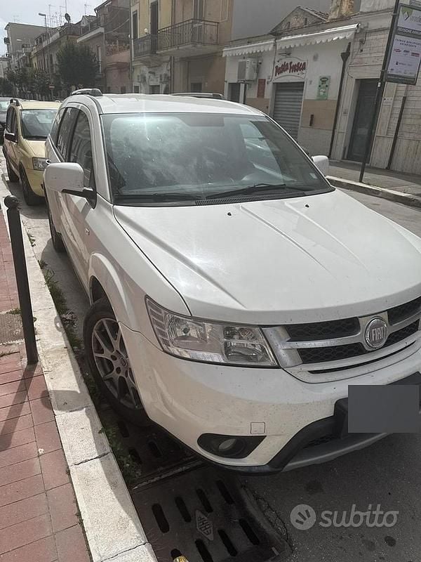 Usata Fiat Freemont 170 CV (125 kW) 2012 Bianco SUV