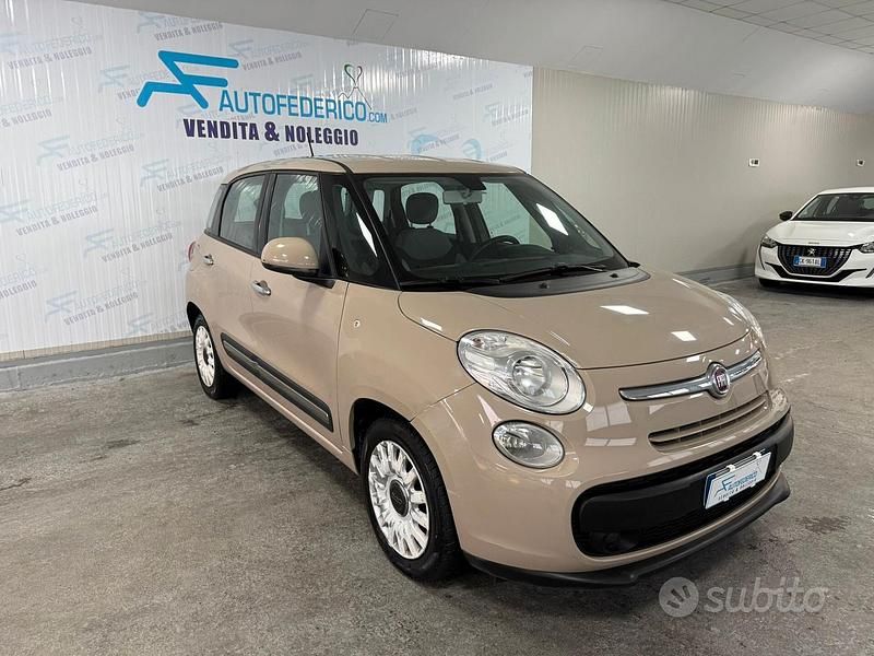 Usata Fiat 500L Lounge 105 CV (77 kW) 2014 Beige Monovolume