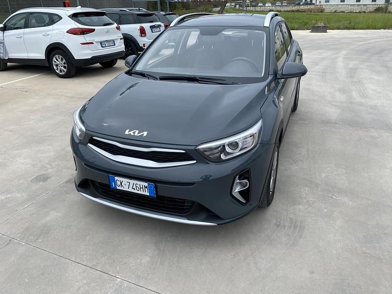 Usata Kia Stonic Urban 81 CV (59 kW) 2023 Grigio SUV