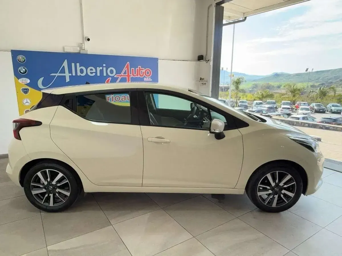 Usata Nissan Micra Acenta 92 CV (67 kW) 2018 Beige Utilitaria