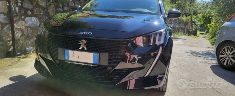 Nero Usata 2022 Peugeot e-208 GTi Due volumi | 18.000 € (Buon prezzo) - Immagine 1/4