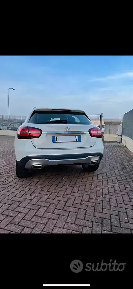 Usata Mercedes GLA200 136 CV (100 kW) 2017 SUV