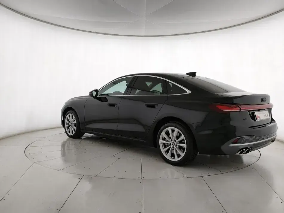 Usata Audi A5 Advanced Plus 204 CV (150 kW) 2025 Nero mythos metallizzato Berlina