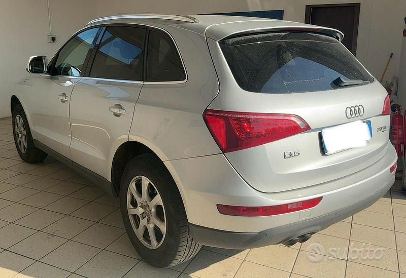 Usata Audi Q5 170 CV (125 kW) 2010 Grigio SUV