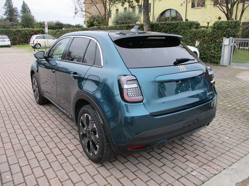 Usata Fiat 600 La Prima 101 CV (74 kW) 2025 Verde SUV