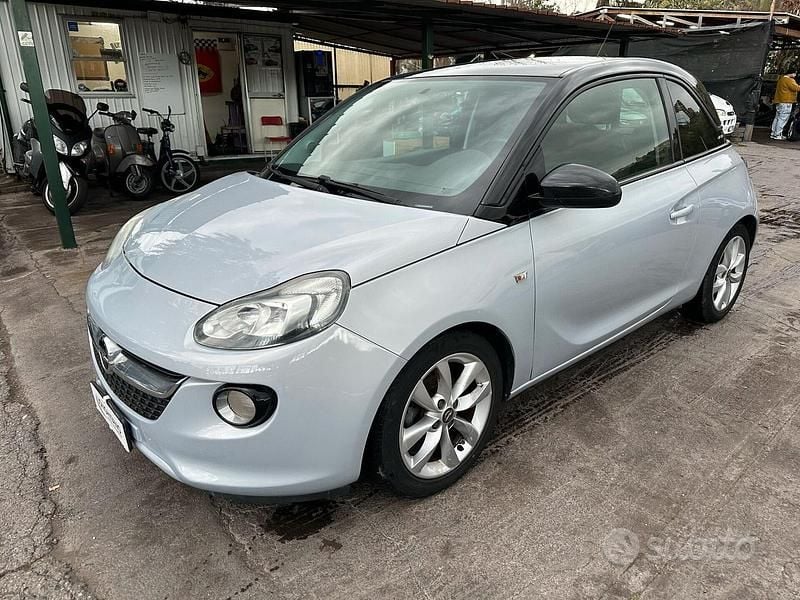 Usata Opel Adam 100 CV (73 kW) 2015 Grigio Utilitaria