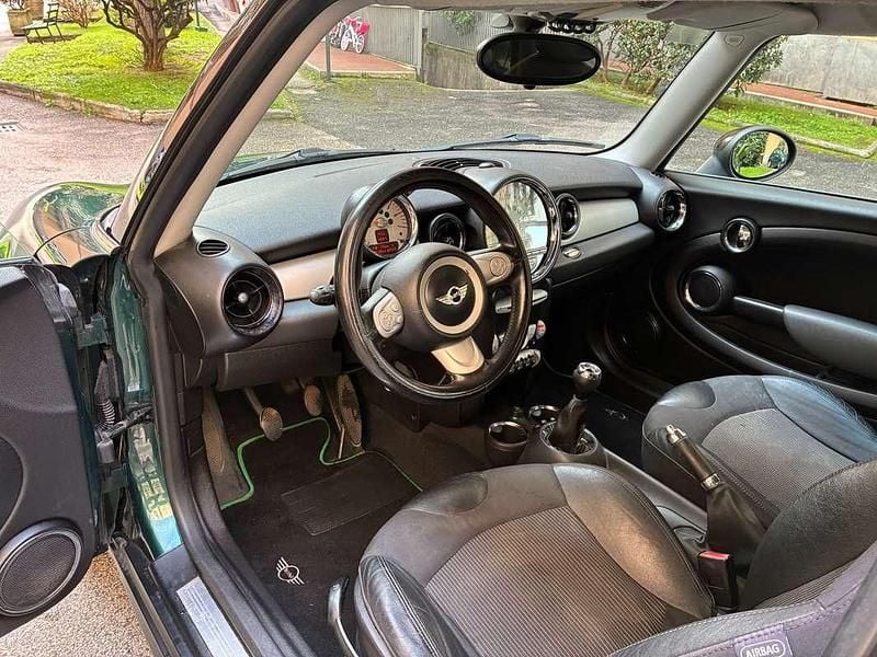 Usata Mini Cooper D 109 CV (80 kW) 2008 Utilitaria