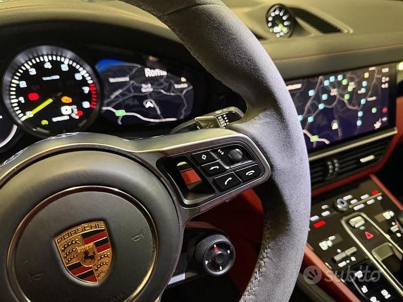 Usata Porsche Cayenne Coupe Sport 340 CV (250 kW) 2022 Grigio Coupé