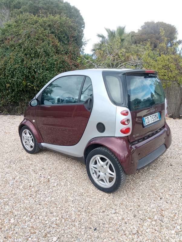 Usata 2003 Smart ForTwo Coupé Passion Due volumi | 2200 € (Buon prezzo) - Immagine 1/4