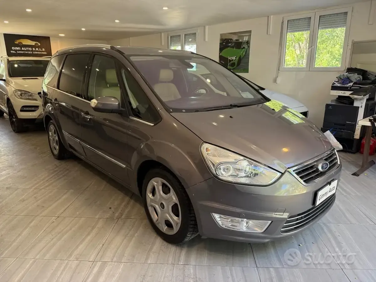 Usata Ford Galaxy 163 CV (119 kW) 2013 Marrone Monovolume