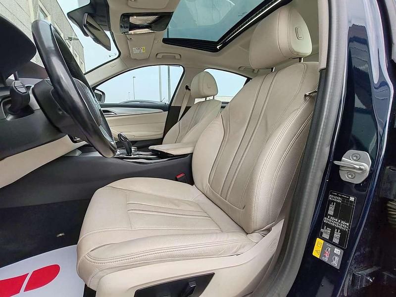 Usata BMW 530e 292 CV (214 kW) 2021 Blu/azzurro Berlina