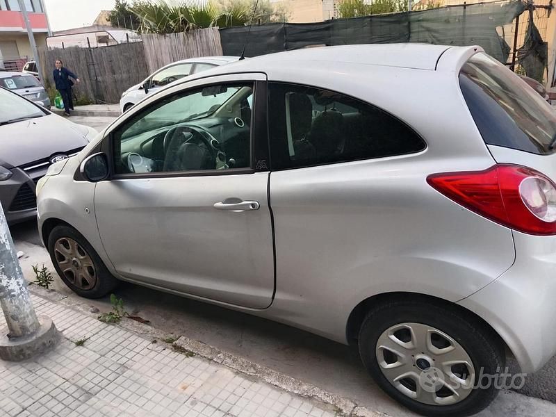 Usata Ford Ka 69 CV (50 kW) 2011 Grigio Utilitaria