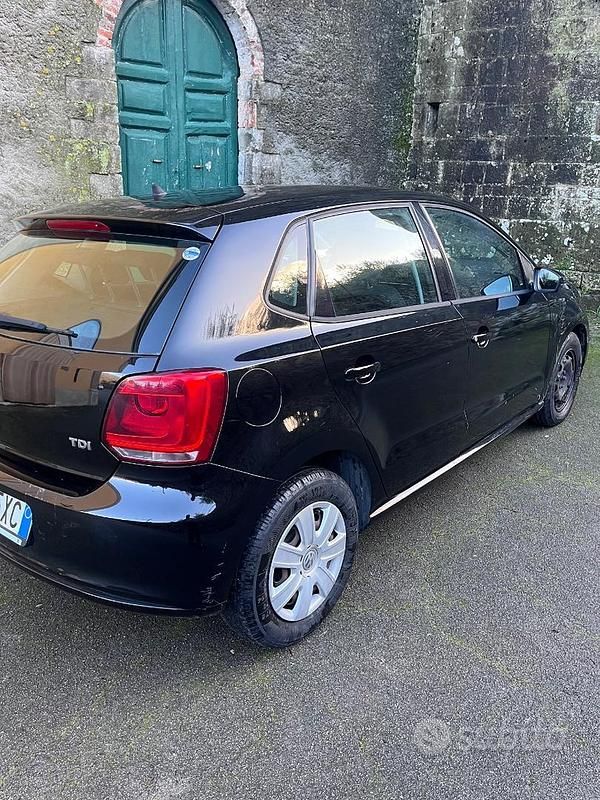 Usata VW Polo 90 CV (66 kW) 2011 Nero Utilitaria