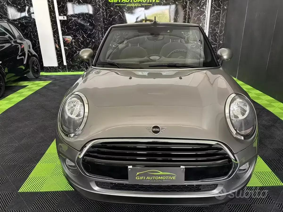 Usata Mini Cooper Cabriolet Hype 116 CV (85 kW) 2018 Cabrio