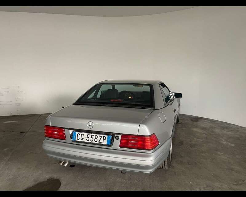Usata Mercedes SL280 193 CV (141 kW) 1998 Argento Cabrio