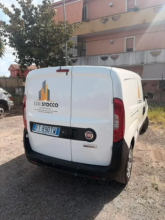 Usata Fiat Doblò 95 CV (69 kW) 2019 Bianco Monovolume